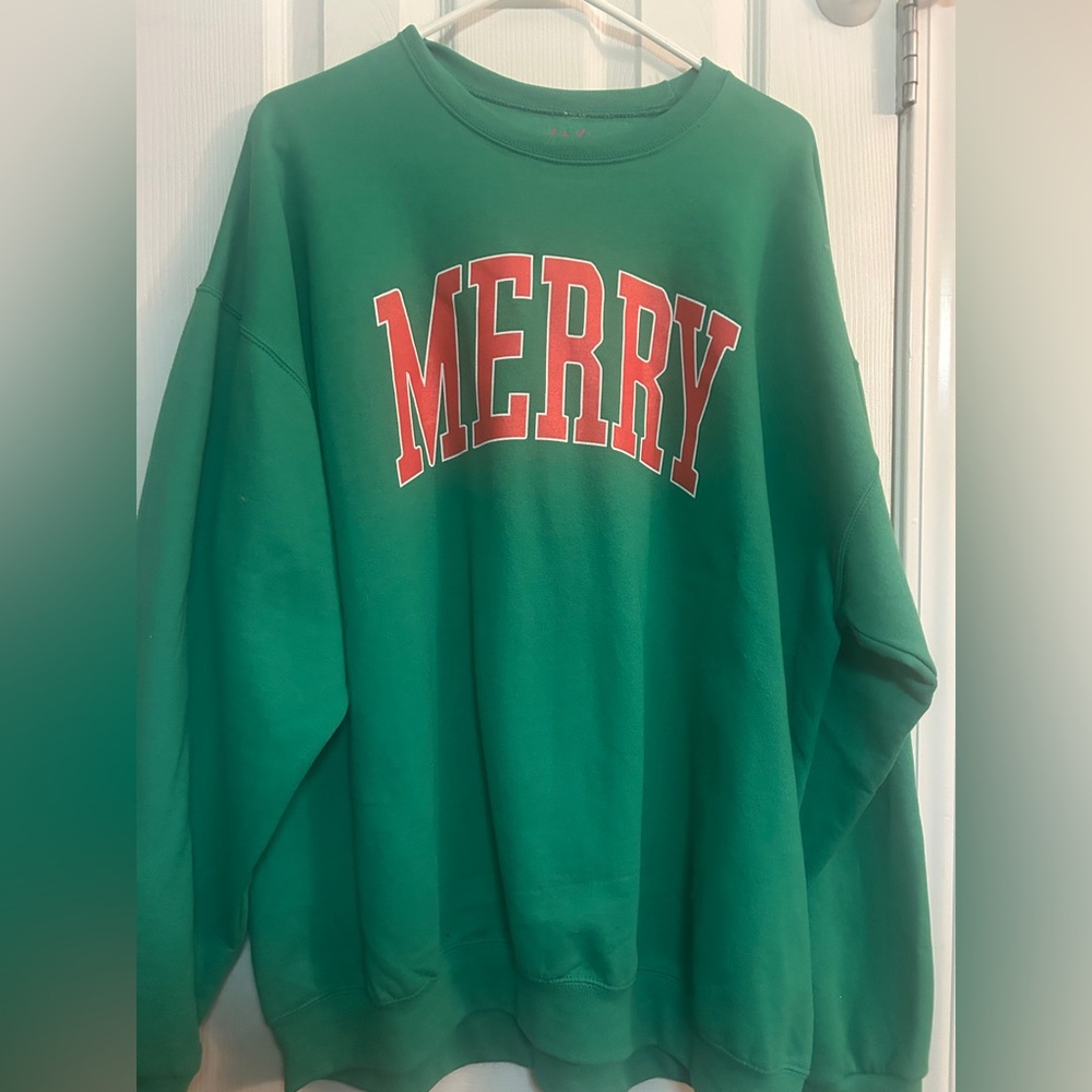 Girl Tribe Co. Green  Christmas Sweatshirt XXL